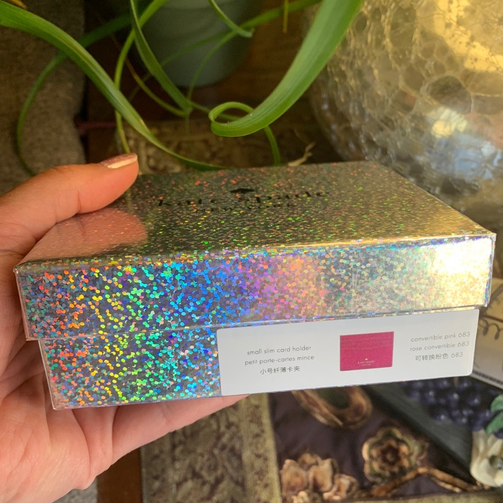 Authentic Kate spade glitter card case in gift box - Picture 7 of 9